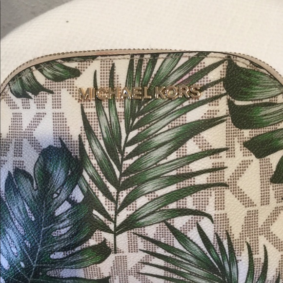 Green palms makeup bag - Picture 4 of 6